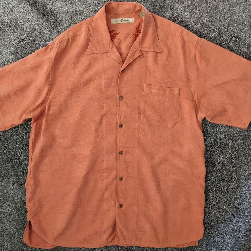 Men's Large Tommy Bahama Hawaiian Shirt w/Pocket (A190)